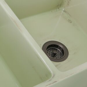 Nantucket Sinks FCFS3318D-ShabbyGreen Vineyard Double Bowl Farmhouse Fireclay Sink in Shabby Green Finish