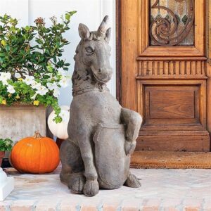 Design Toscano DS19380 17 Inch Linlighgow Palace Unicorn Statue