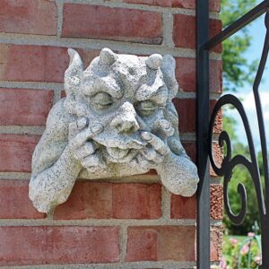 Design Toscano LY382031 10 Inch Gnash The Grotesque Gargoyle Plaque