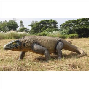 Design Toscano NE130056 213 Inch Giant Megalania Monitor Lizard Statue