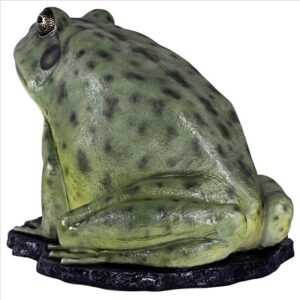 Design Toscano NE130060 50 Inch Great Green Barred Frog Statue