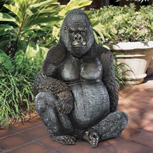 Design Toscano NE9009 33 1/2 Inch Western Lowland Gorilla Statue