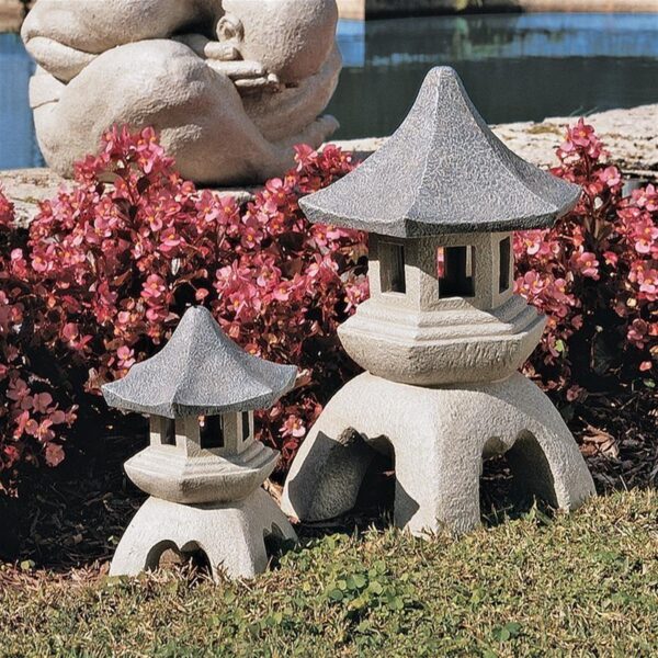 Design Toscano NG999870 11 1/2 Inch Set of Medium and Large Pagoda Lanterns