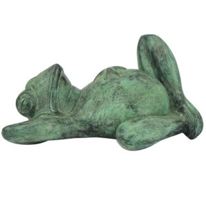 Design Toscano PN57942 9 Inch Spitting Lazy Frog Verdi Statue - Brozne