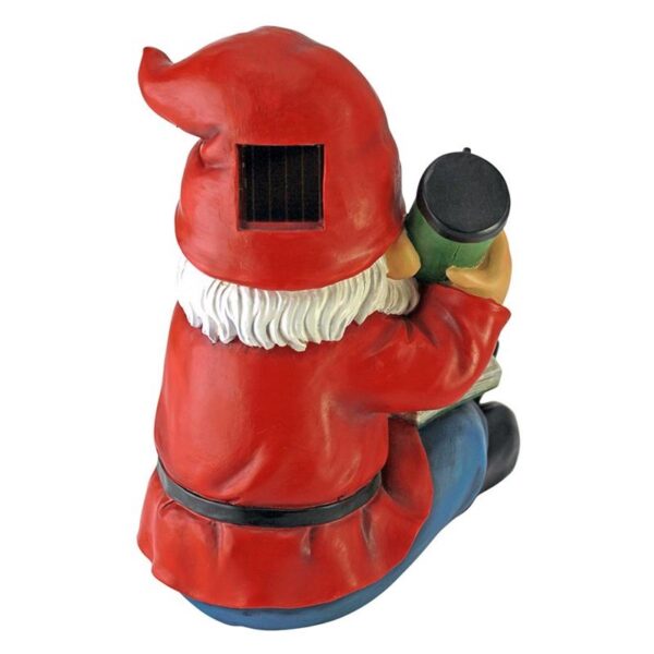 Design Toscano QM2530600 6 1/2 Inch Flashlight Freddie Solar Gnome Statue