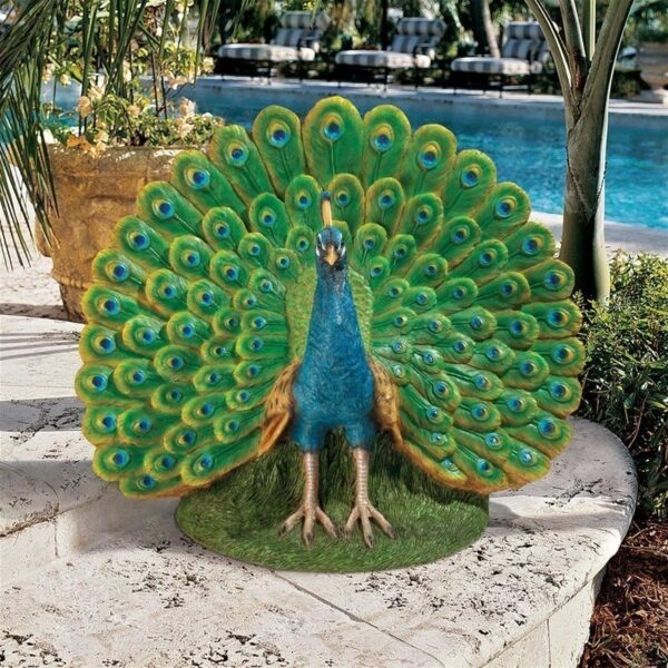 Design Toscano QM2876100 24 Inch Peacock Plumage Garden Statue