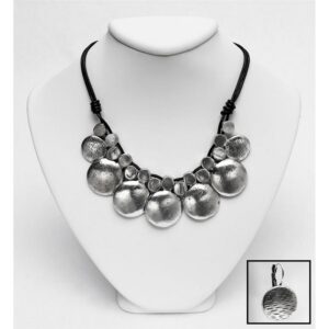 Design Toscano YW942893 20 Inch Bianca Necklace and Earrings Ensemble